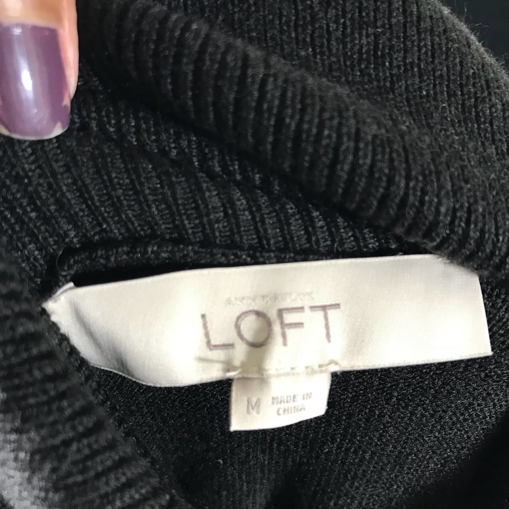 Ann Taylor LOFT Black Cowl Neck Sweater. Size Med - Picture 7 of 7